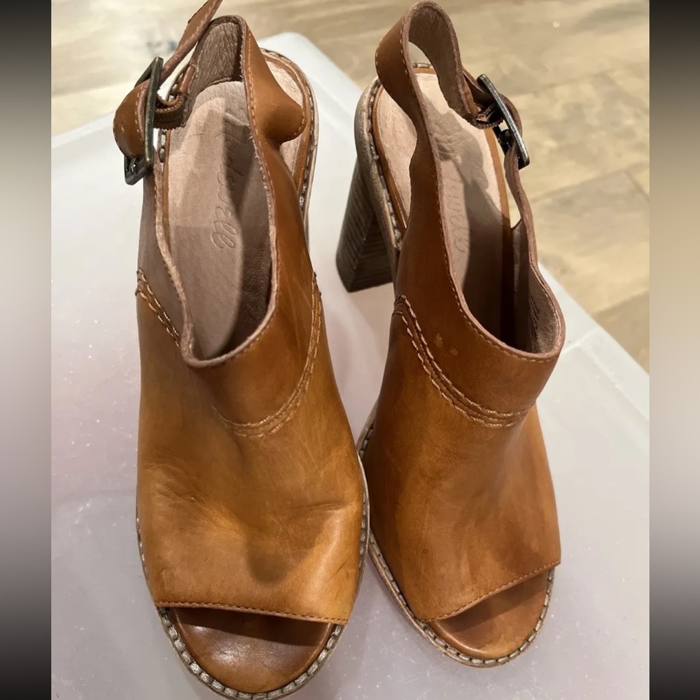 Madewell women’s leather sandal